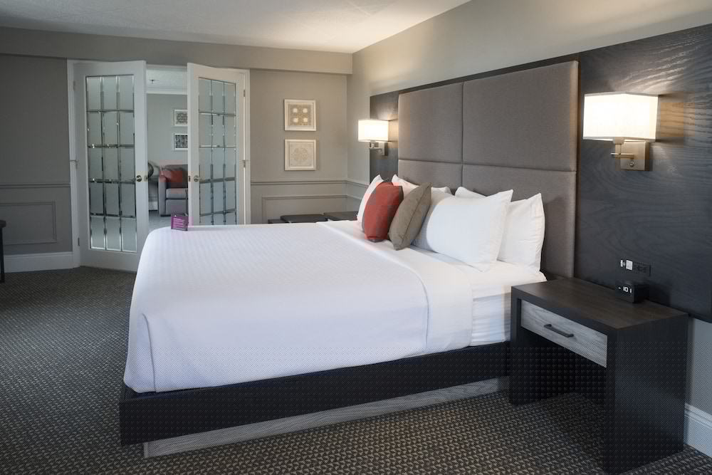 Crowne Plaza Fredericton Lord Beaverbrook 44/74