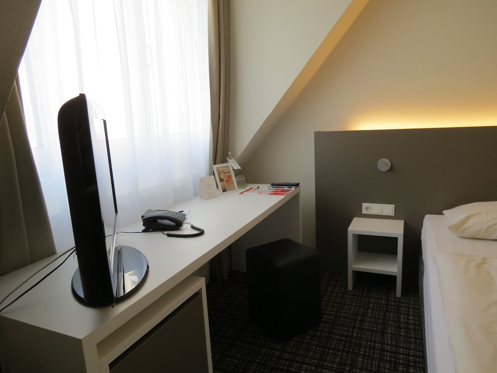 Comfor Hotel 45/72