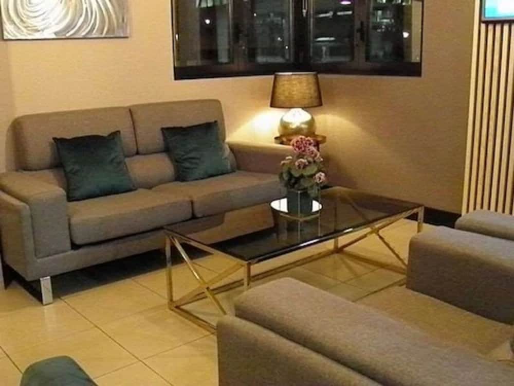 Euro Hotel Paris Creteil 20/36