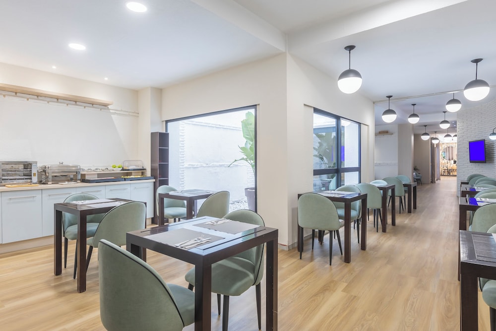 Hotel Itaca Colon 42/63