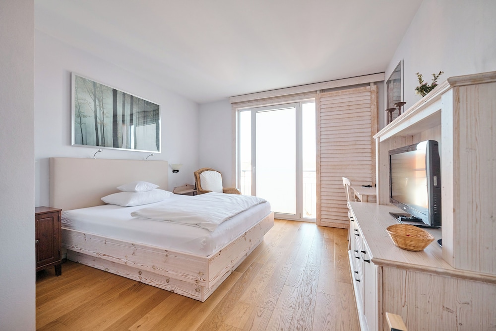COMFORT, DOUBLE BED