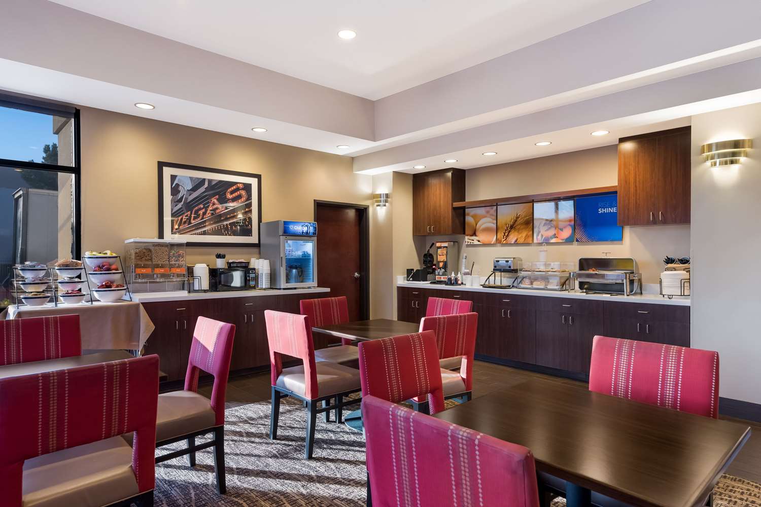 Comfort Inn and Suites Las Vegas - Nellis 12/17