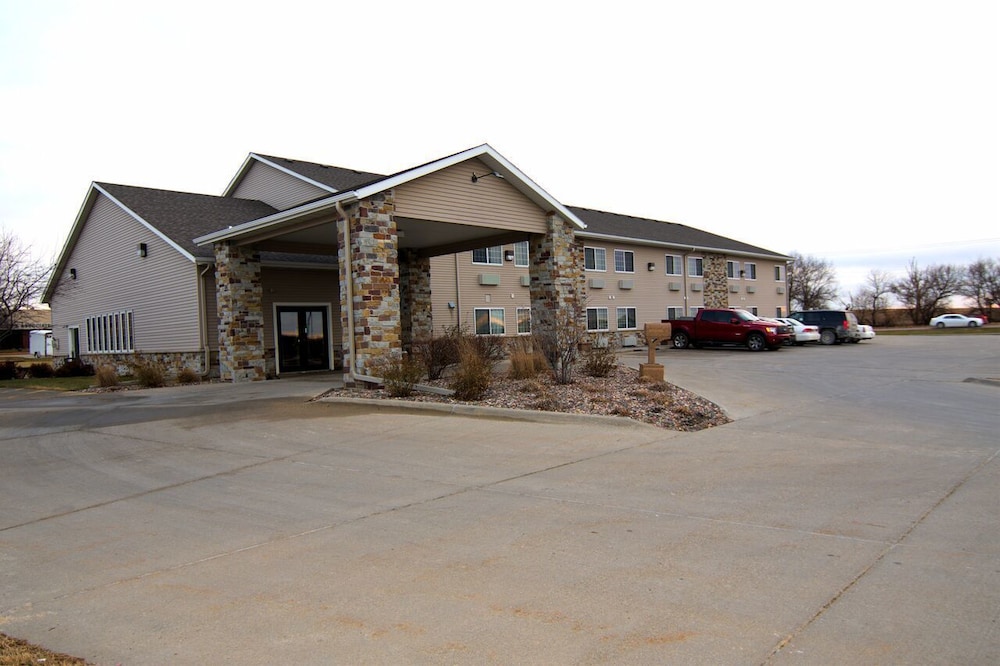 Rock Island Inn Suites 38/44