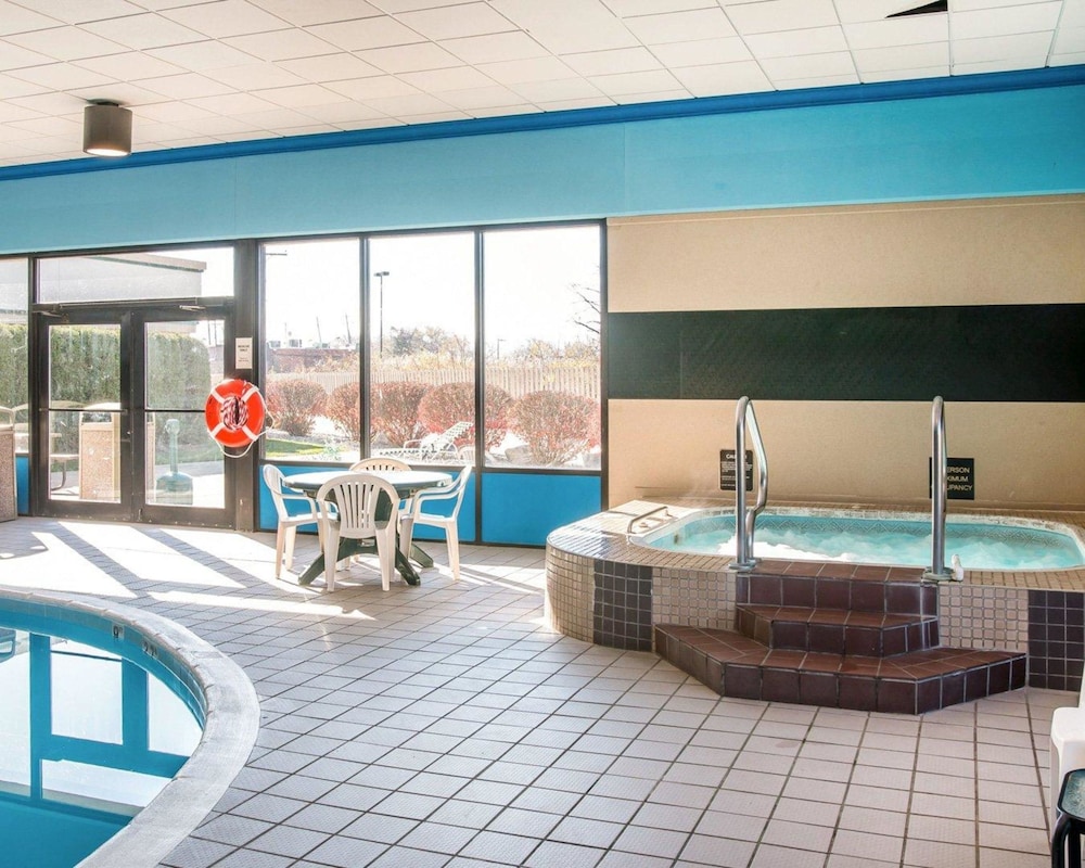 Quality Inn & Suites Monroe 25/48