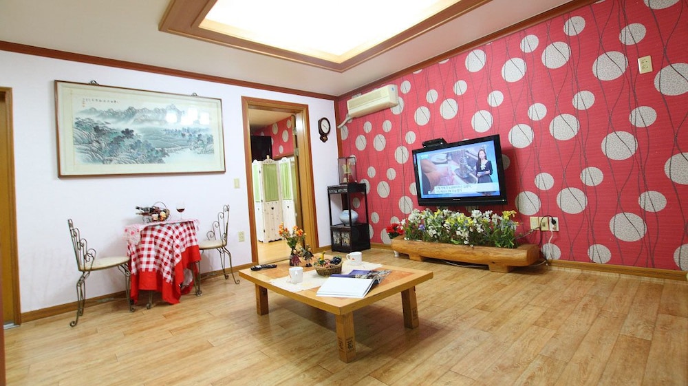 Gyeongju Kb Pension 27/40
