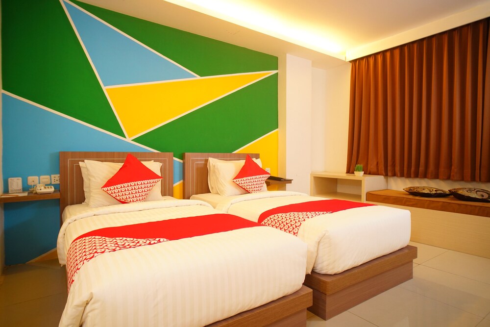 Collection O 166 Hotel Princess 27/33