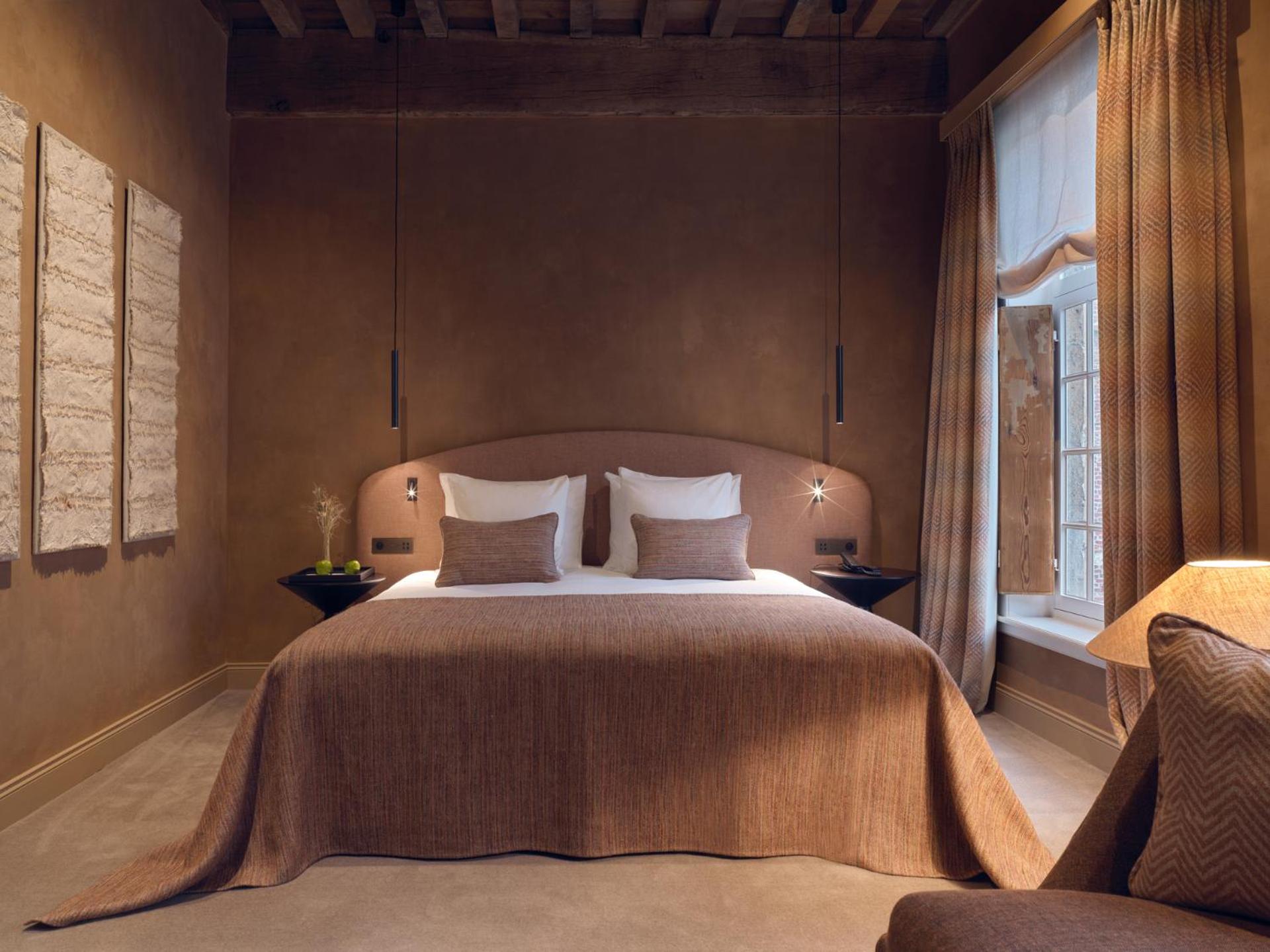 Junior Suite, Queen Bed
