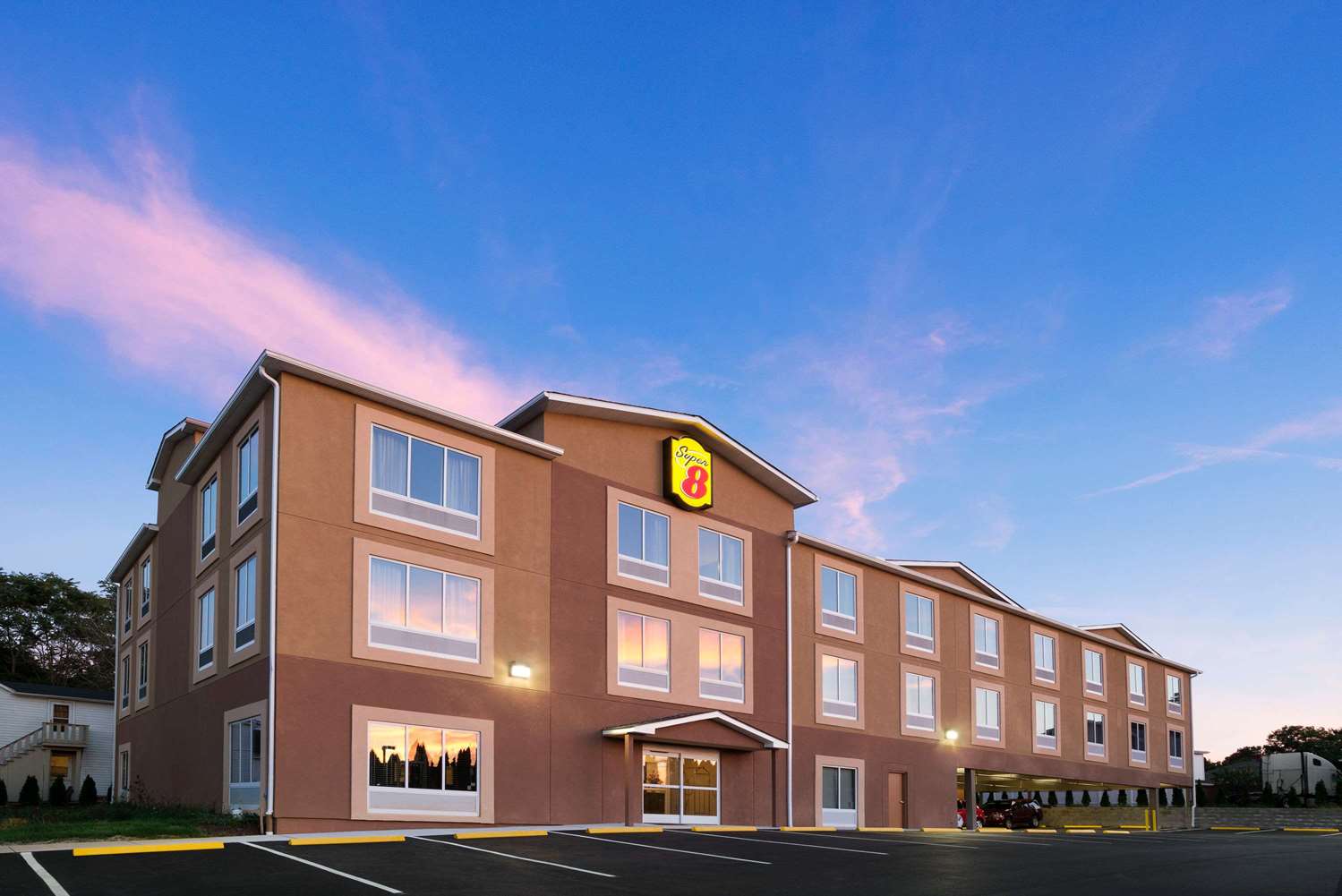 Super 8 by Wyndham Hershey Chocolate Avenue 2/23