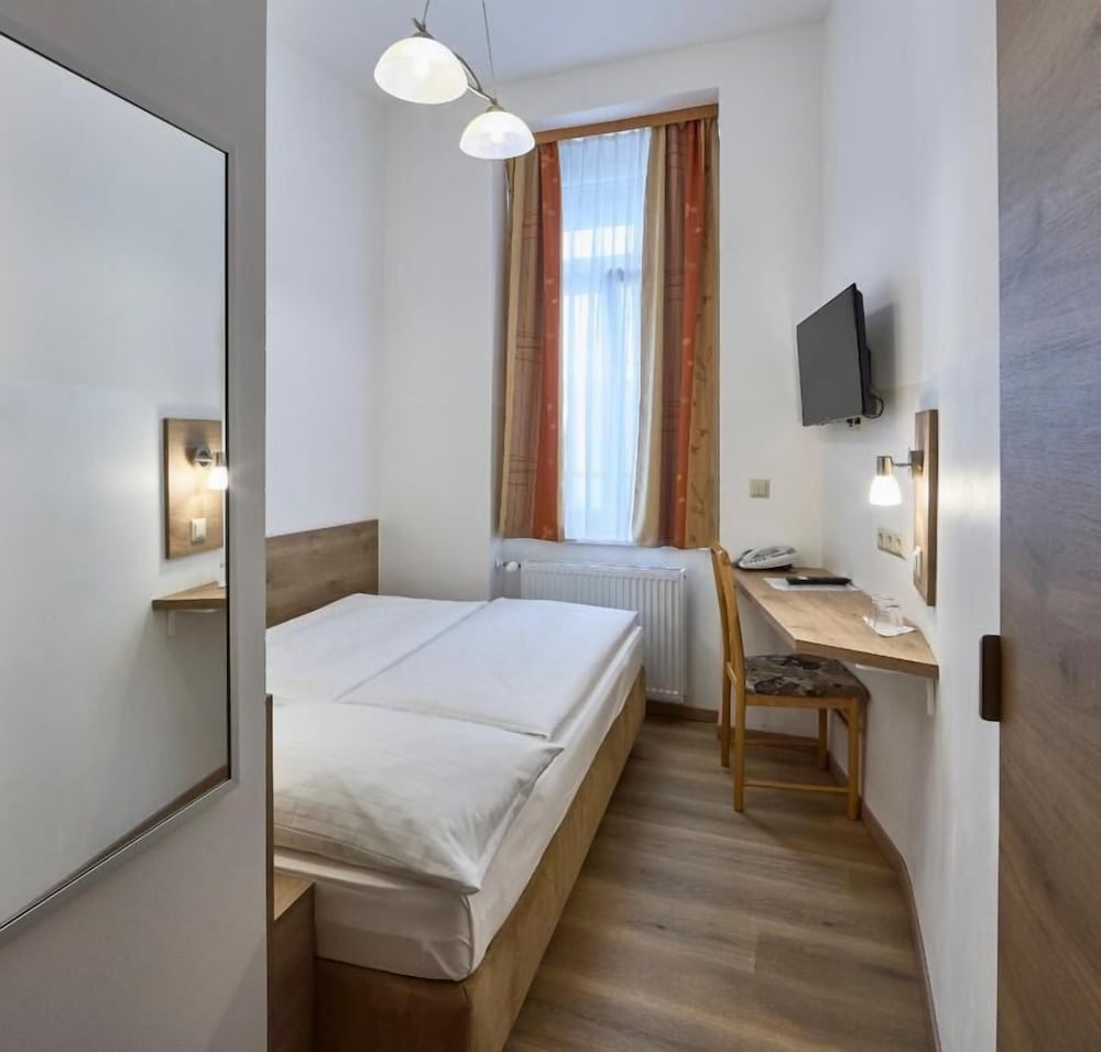 Terminus Hotel 24/50