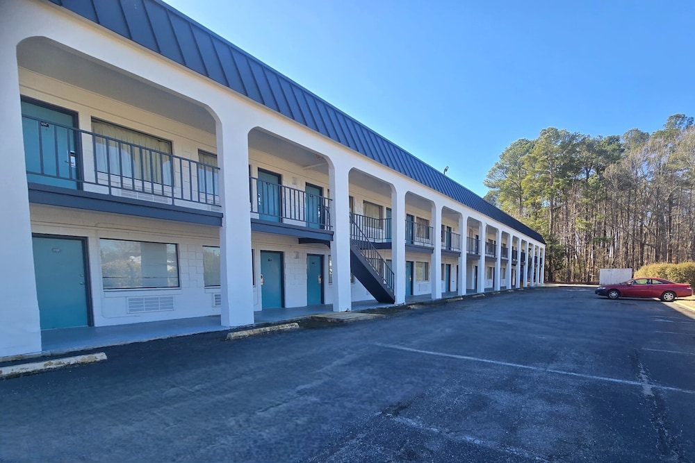 Sunrise Inn By OYO Newport News US-60 44/53