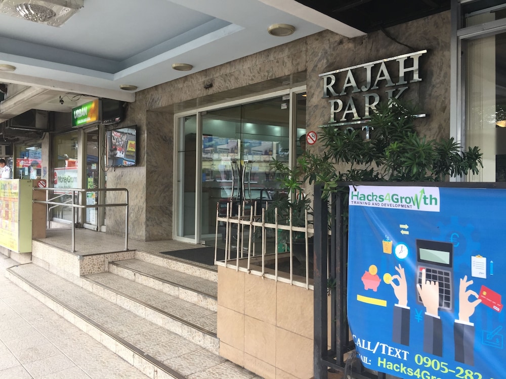 Rajah Park Hotel 3/50