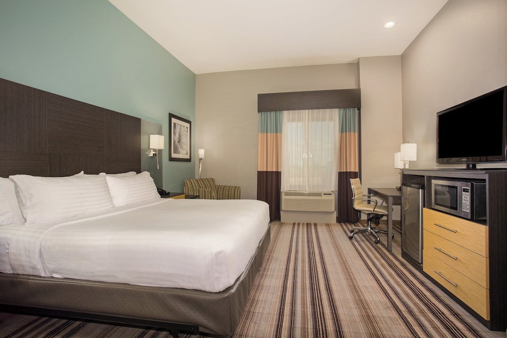 Holiday Inn Express Hotel Suites Amarillo West 15/71