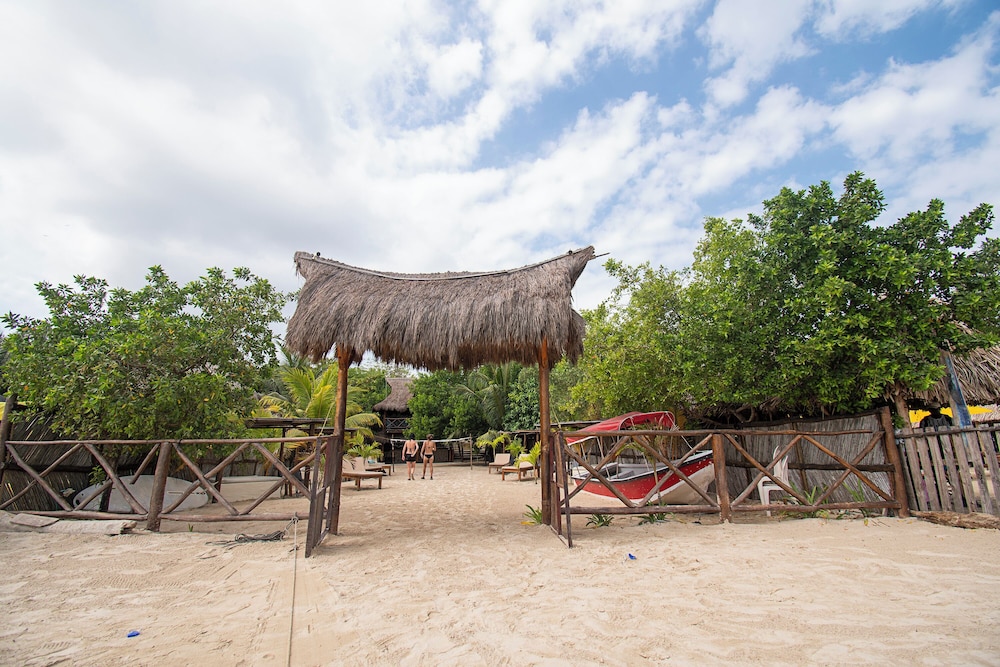 Santuario Beach Hostel 39/48