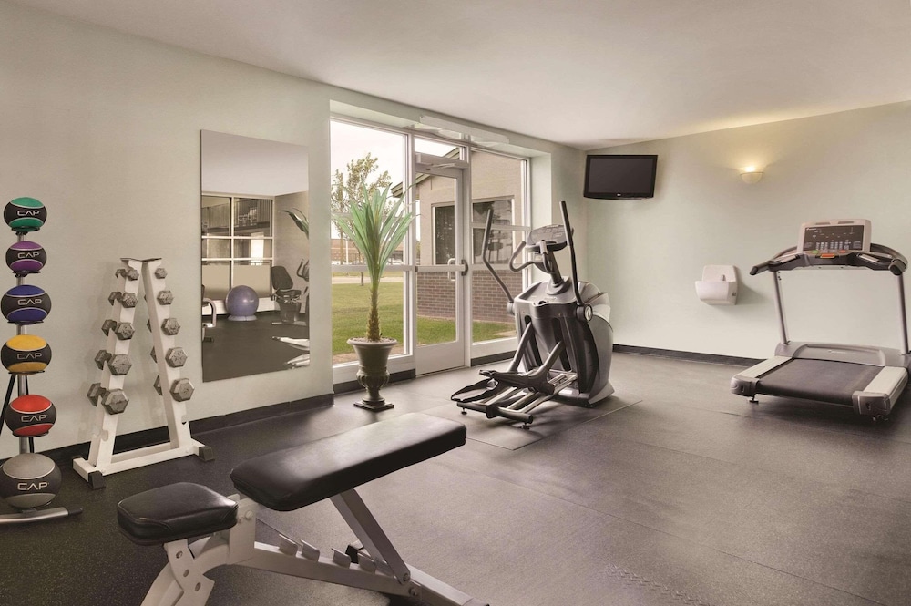 Country Inn & Suites By Radisson Fergus Falls Mn 20/41