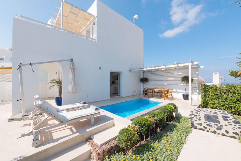 Santorini Secret Suites and Spa - Adults Only 24/50