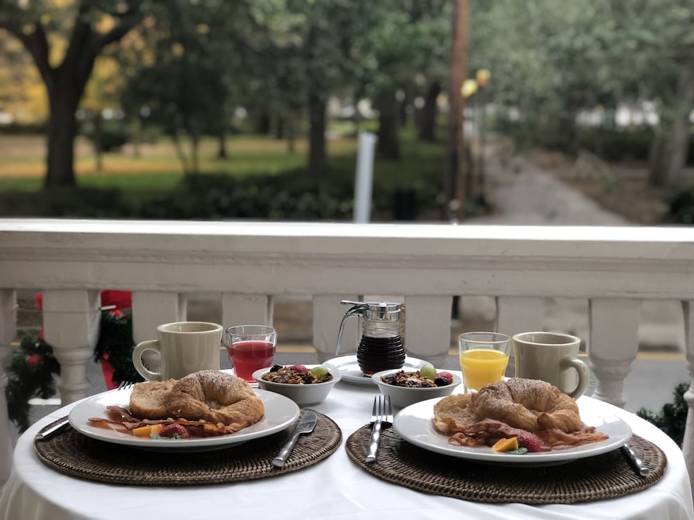 Forsyth Park Inn 31/50