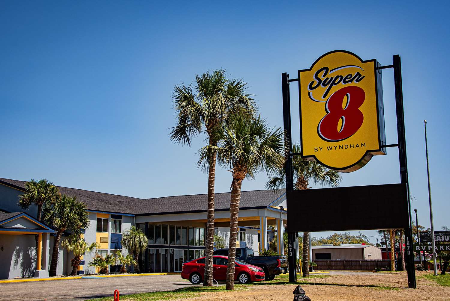 Super 8 by Wyndham Biloxi 30/43