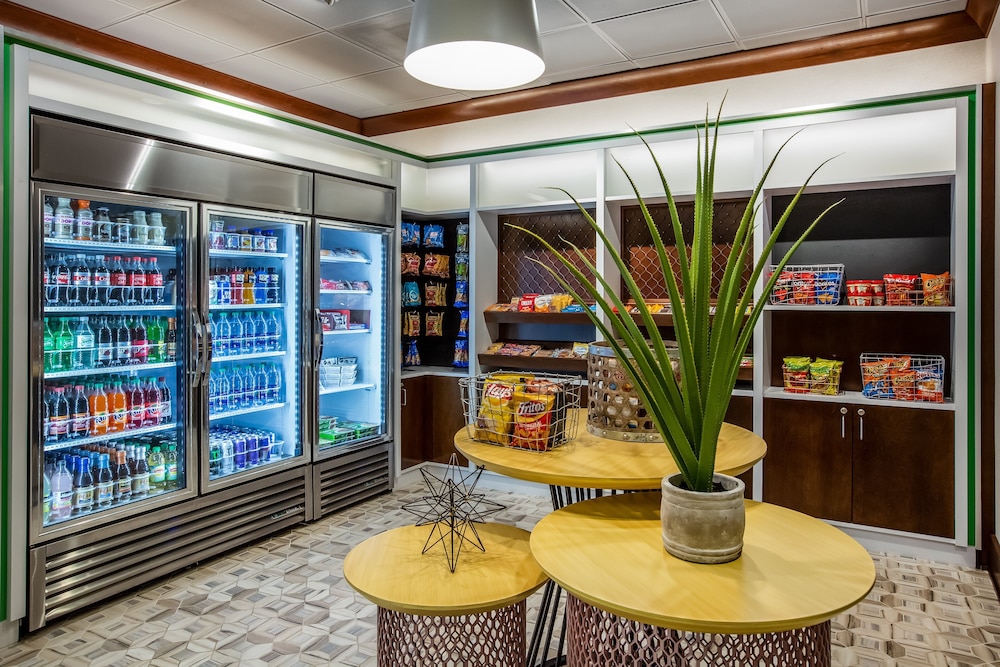 Holiday Inn Gulfport Airport 31/46