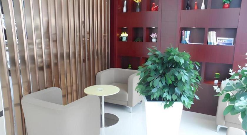 City Comfort Inn Zhongshan Xingbao Branch 35/50