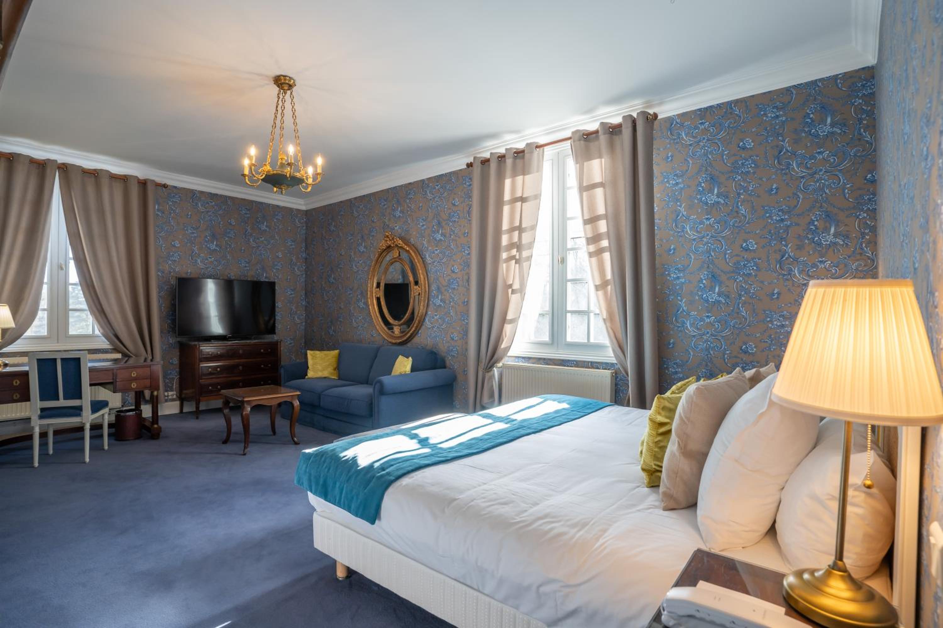 Junior Suite, Chateau de Beauvois 7/9