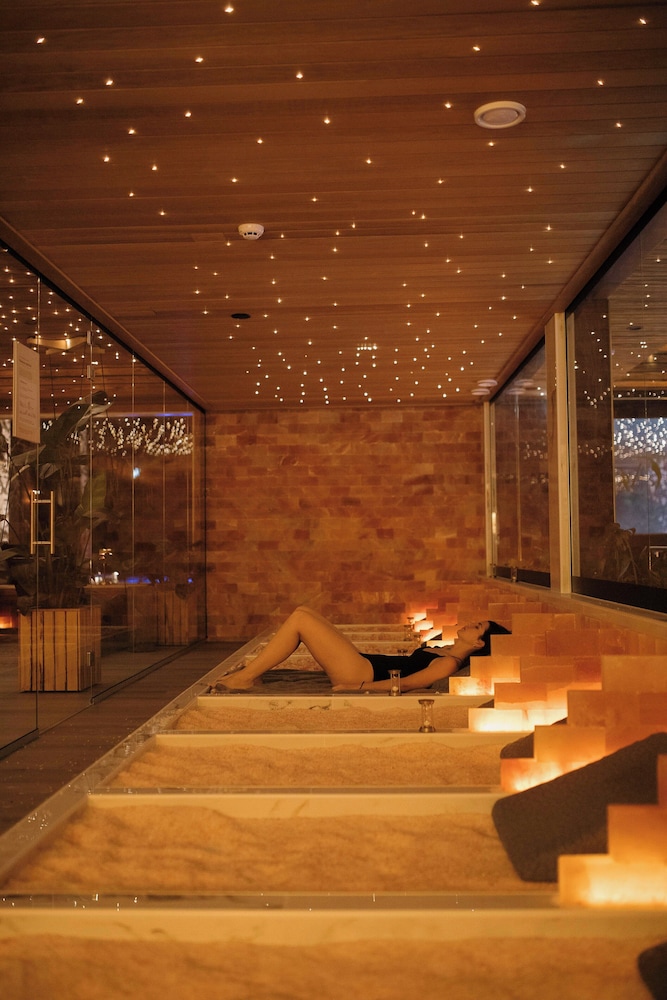 Aito Igloo & Spa Resort 19/40