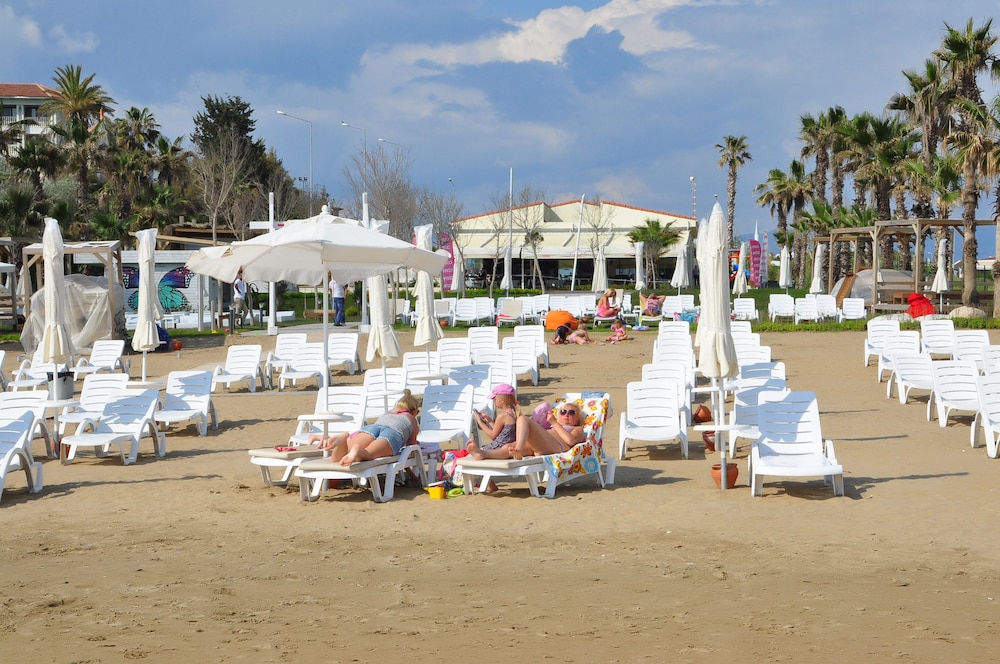 Cinar Family Suite Hotel 45/50
