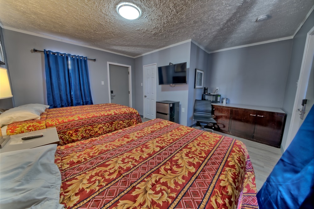 Aqua View Motel 18/55