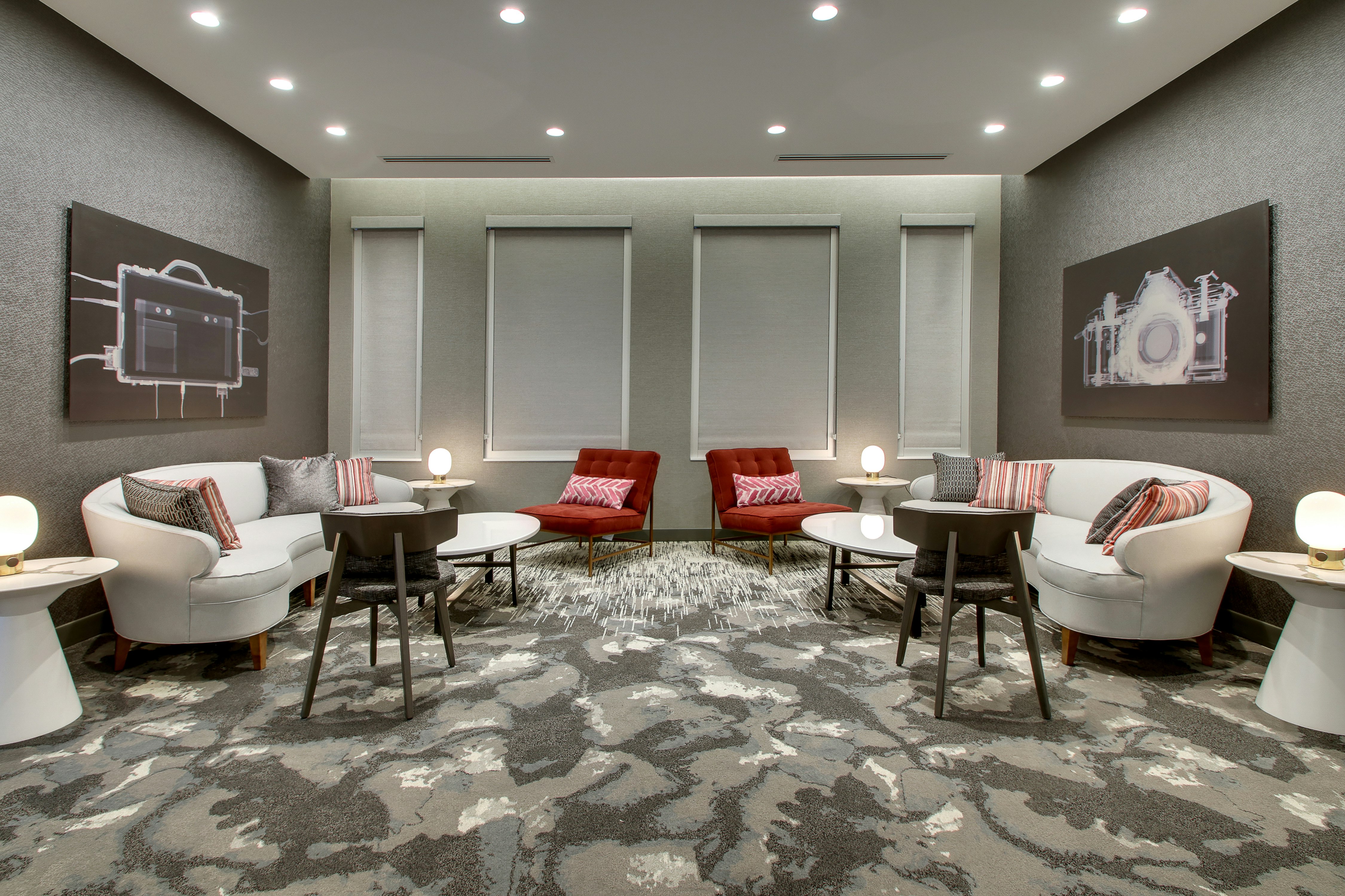 The Rose Hotel Chicago O Hare Tapestry Collection By Hilton 70/74