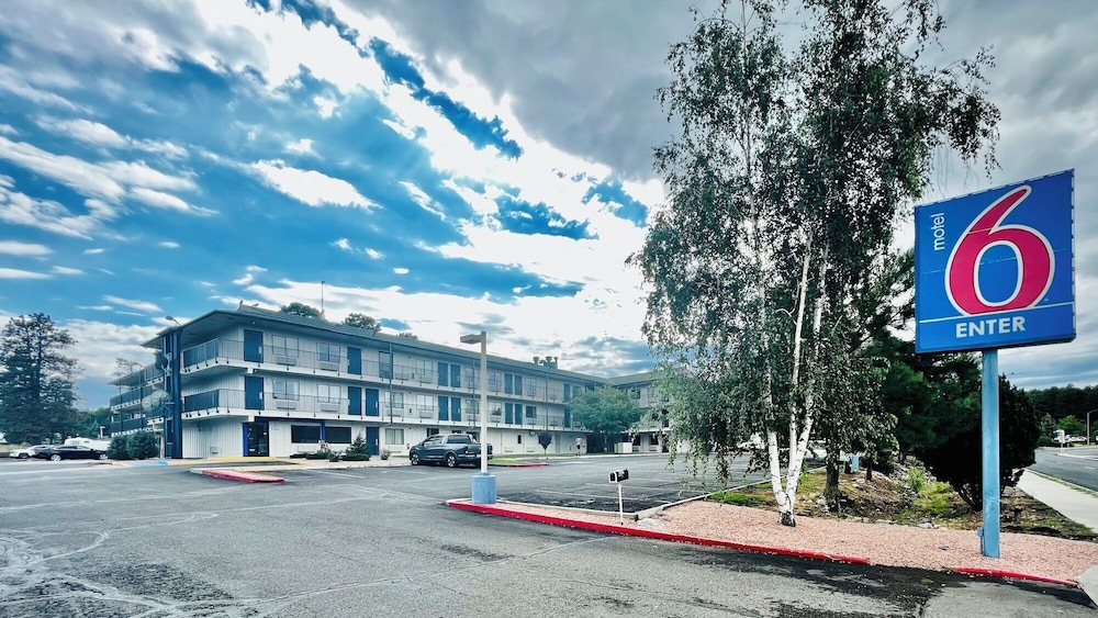 Motel6 Flagstaff, AZ - West - Woodland Village 34/50