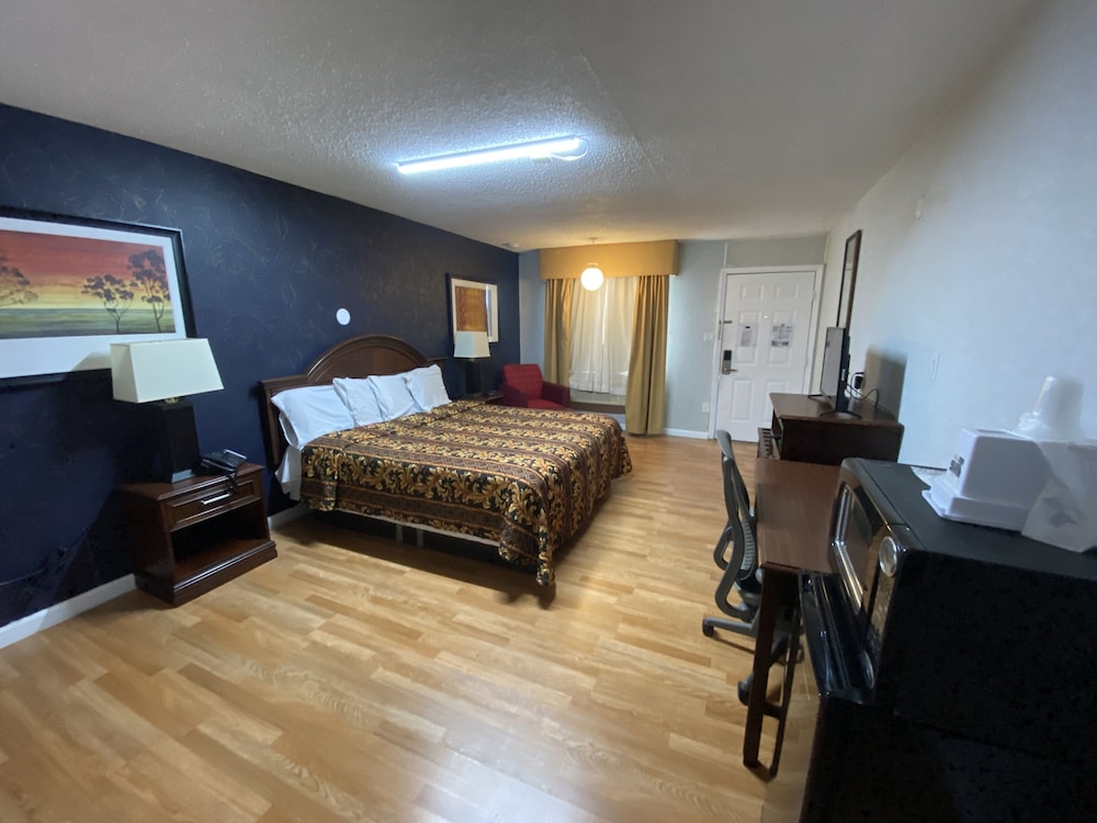 Royal Lodge Hotel Absecon 4/29