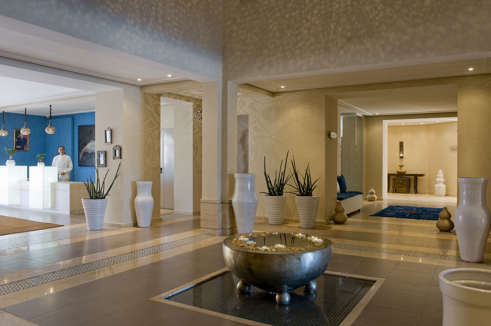 Paradis Plage Surf Yoga Spa Resort 60/83