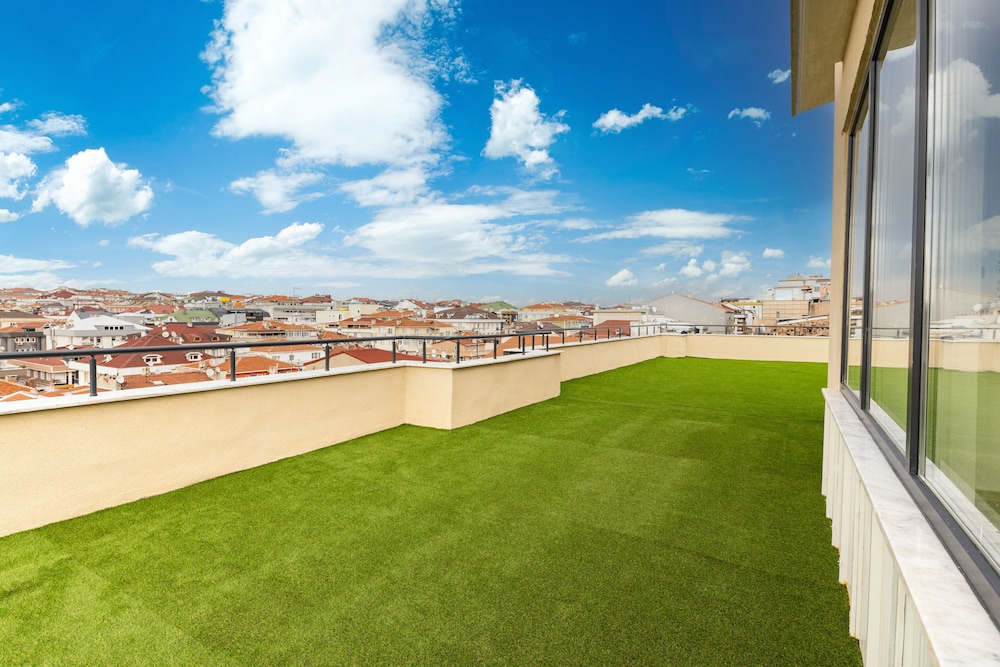 BayMari Suites City Life 61/63