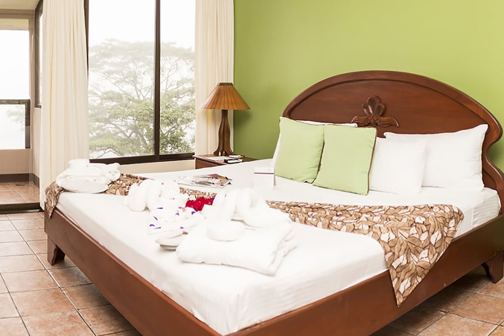 Montana De Fuego All Inclusive 16/50