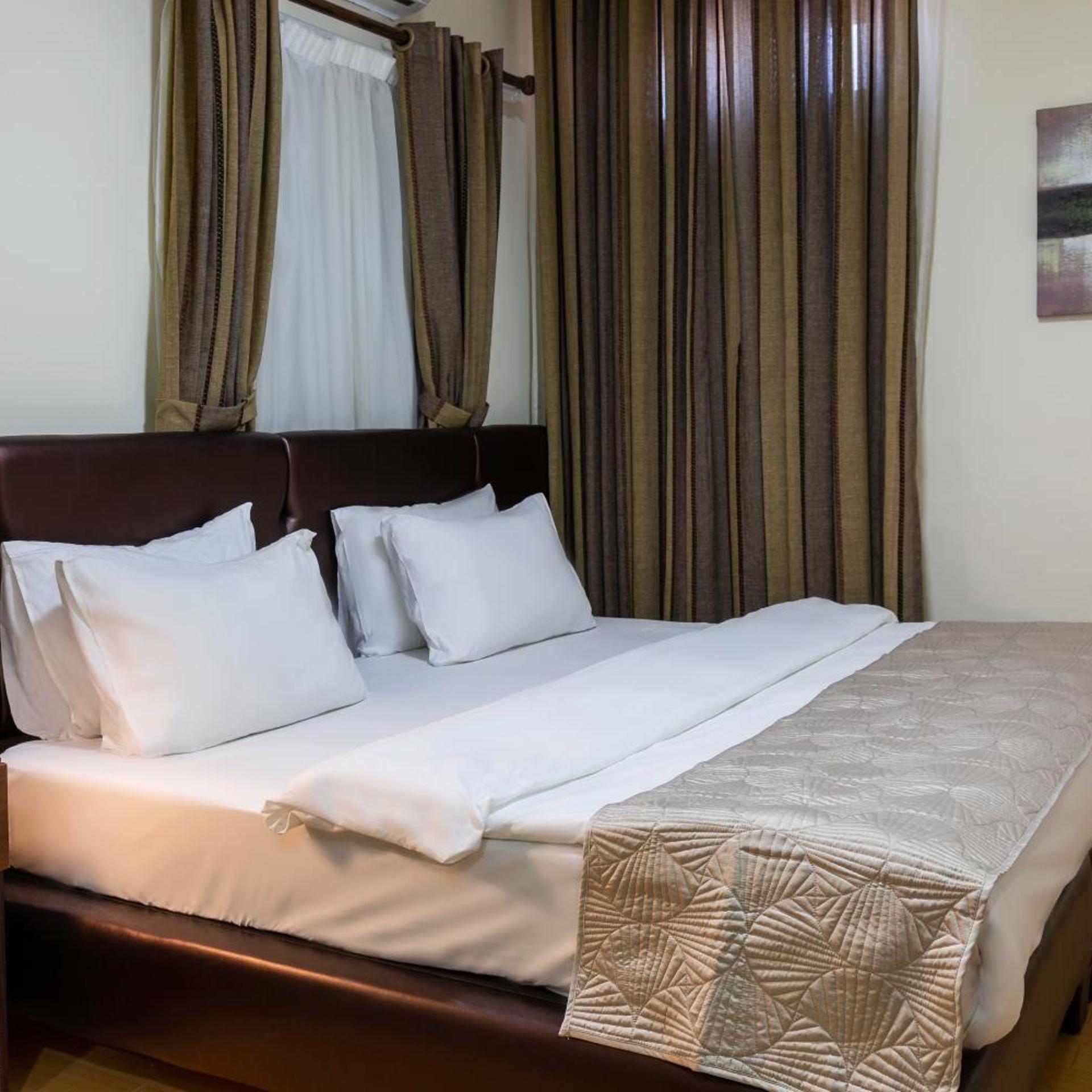 360 Hotel By FHM 28/51