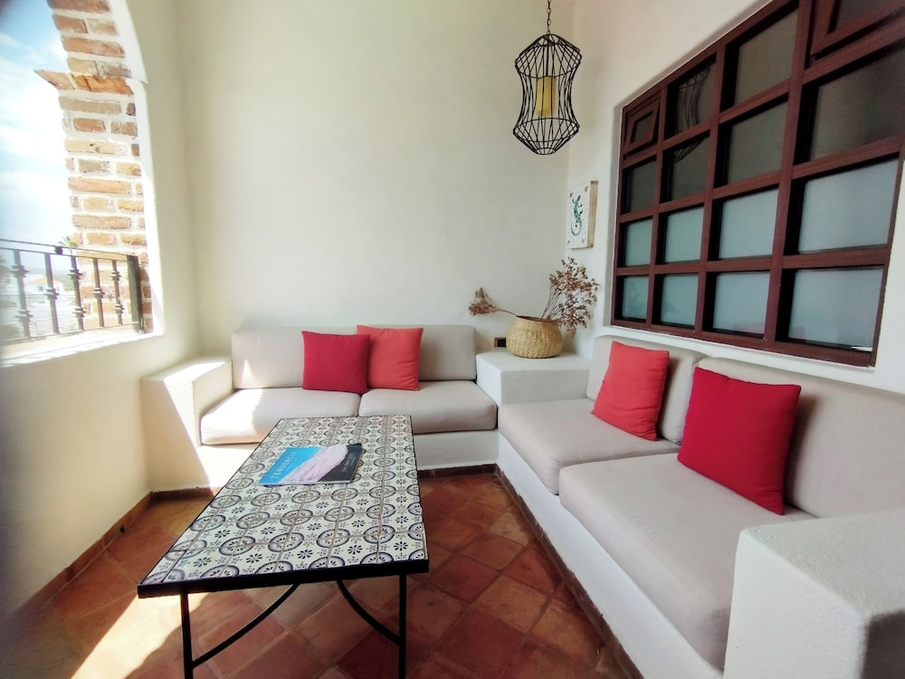 Guaycura Boutique Hotel Spa 50/72