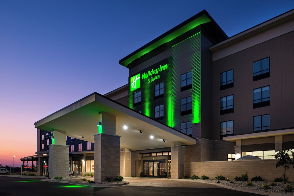 Holiday Inn Suites Idaho Falls 2/75
