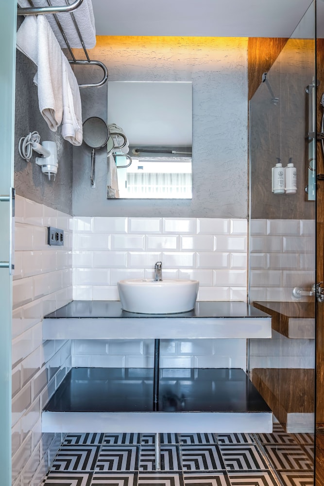 Mielo Lara Hotel 43/47