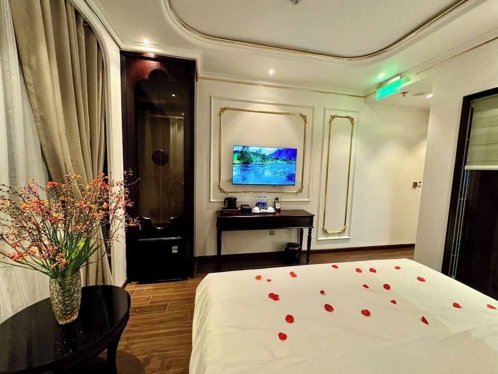 Royal Hanoi Hotel 28/50