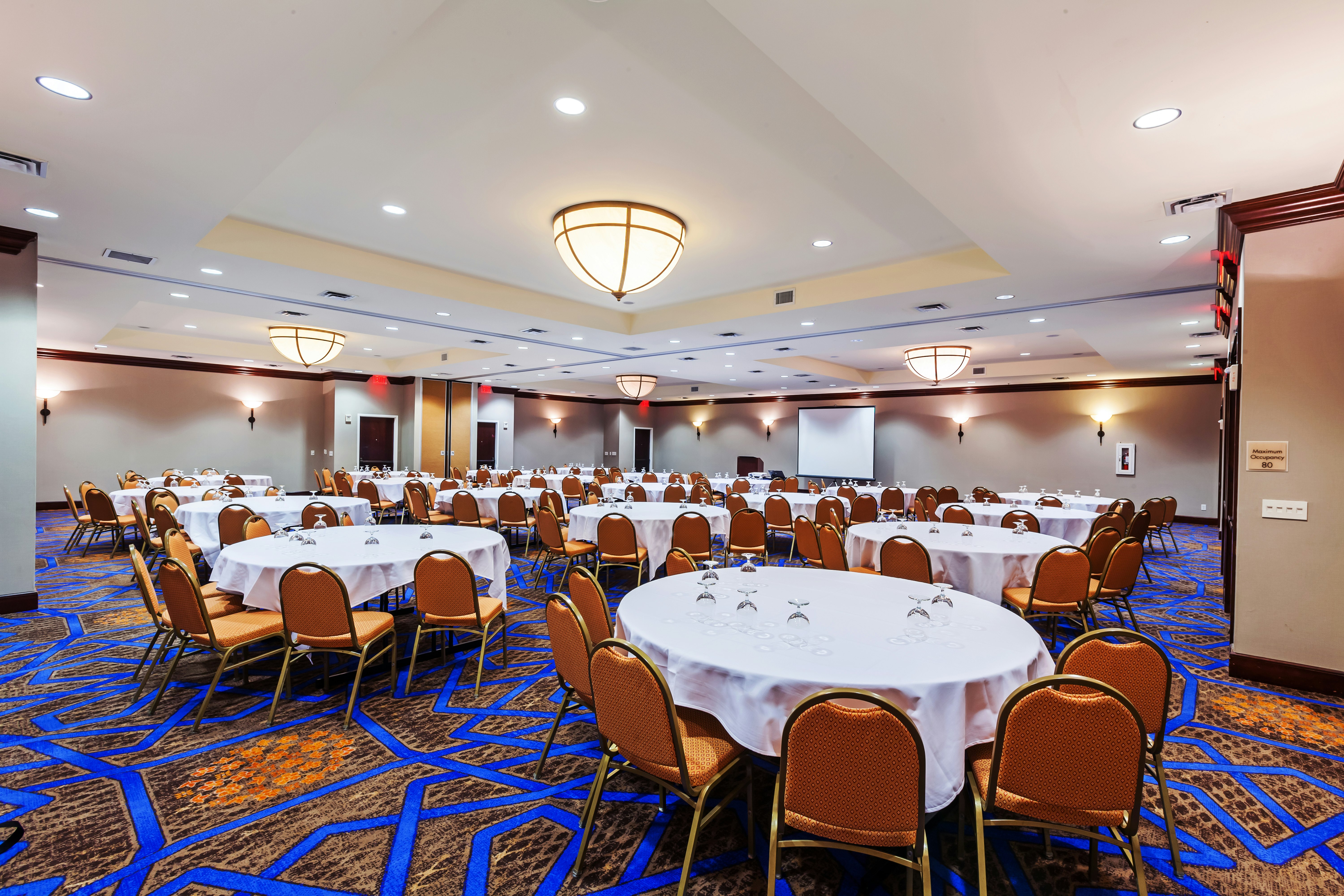 Hilton Waco 18/50