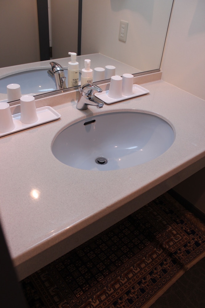 Hotel Crown Hills Takaoka 43/44