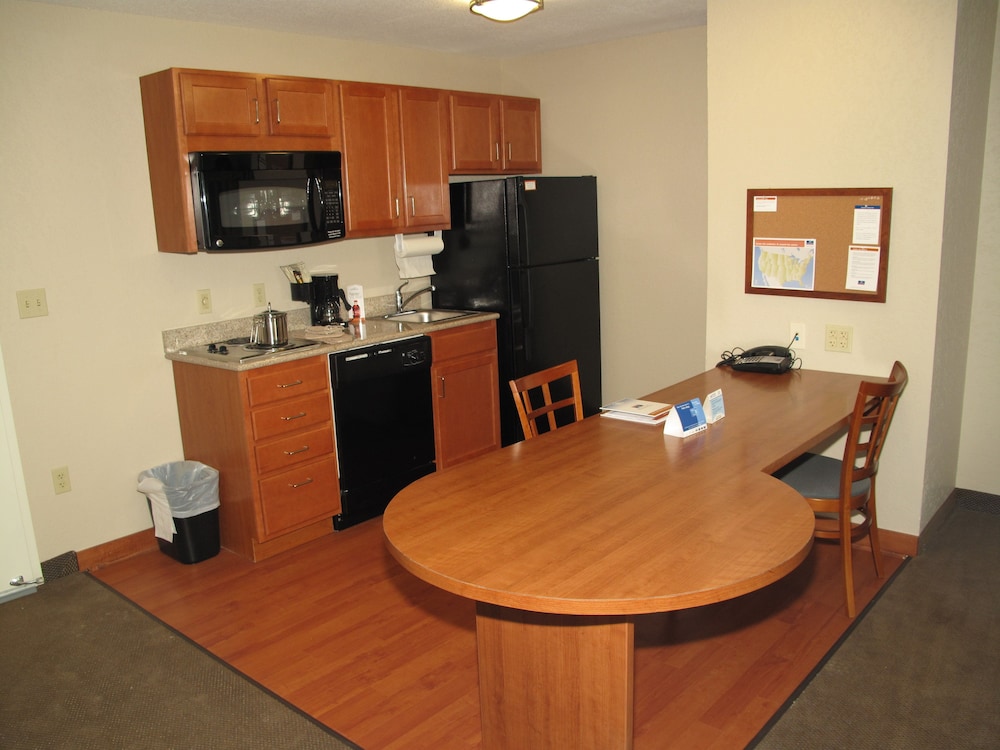Candlewood Suites Elgin Nw-Chicago 43/58