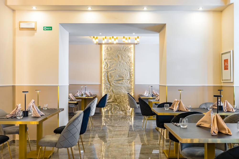 Sant Angelo Hotel 49/50
