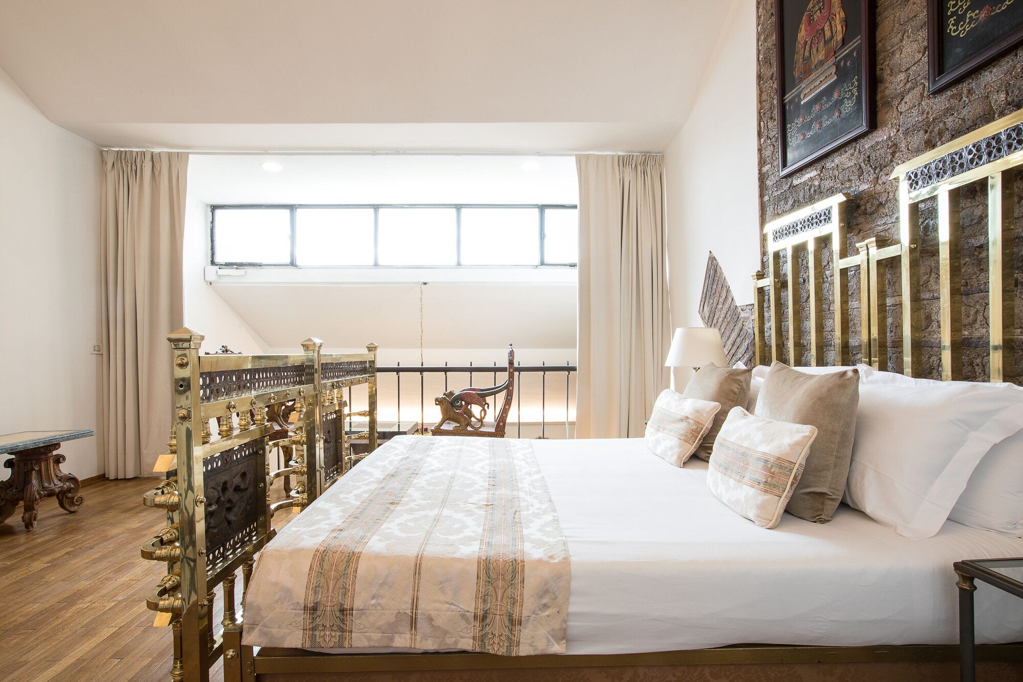 PRESIDENTIAL, SUITE, DOUBLE BED