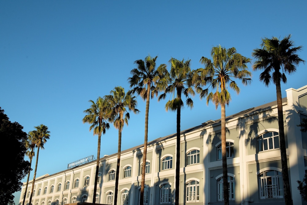 The Victoria & Alfred Hotel 47/50