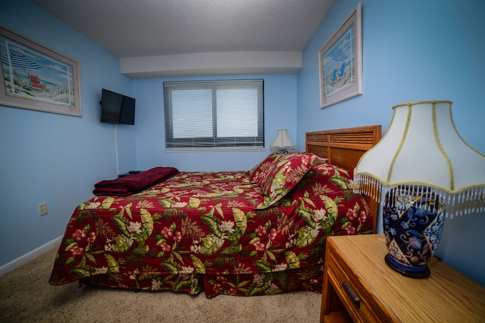 Myrtle Beach Resort by Beach Vacations 47/79