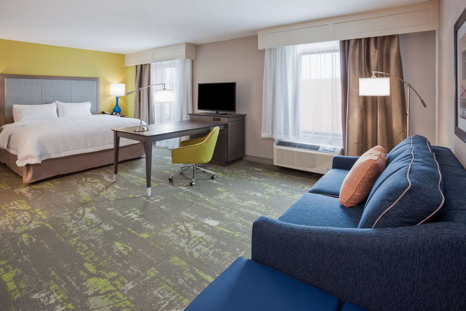 Studio, Suite, King Bed, Sofa, Accessible