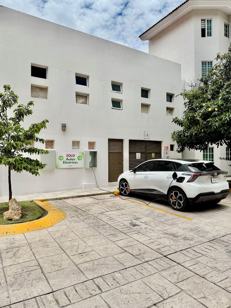 Aurea Hotel And Suites 41/50