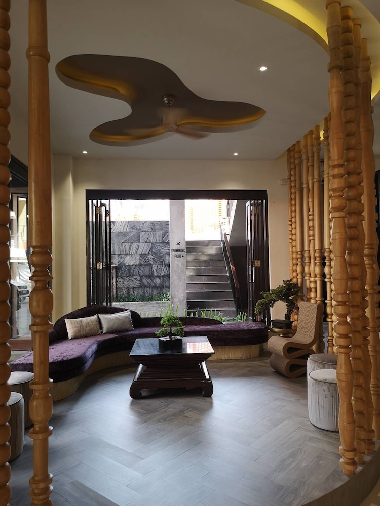 De Coze Hotel 51/63