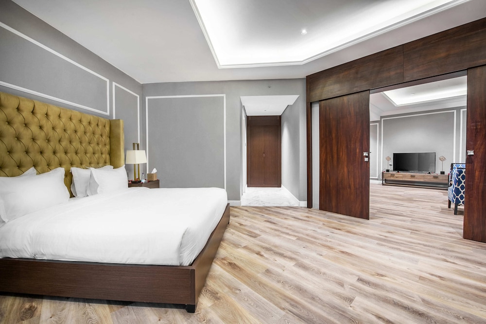 Suknai Royal Hotel 18/55