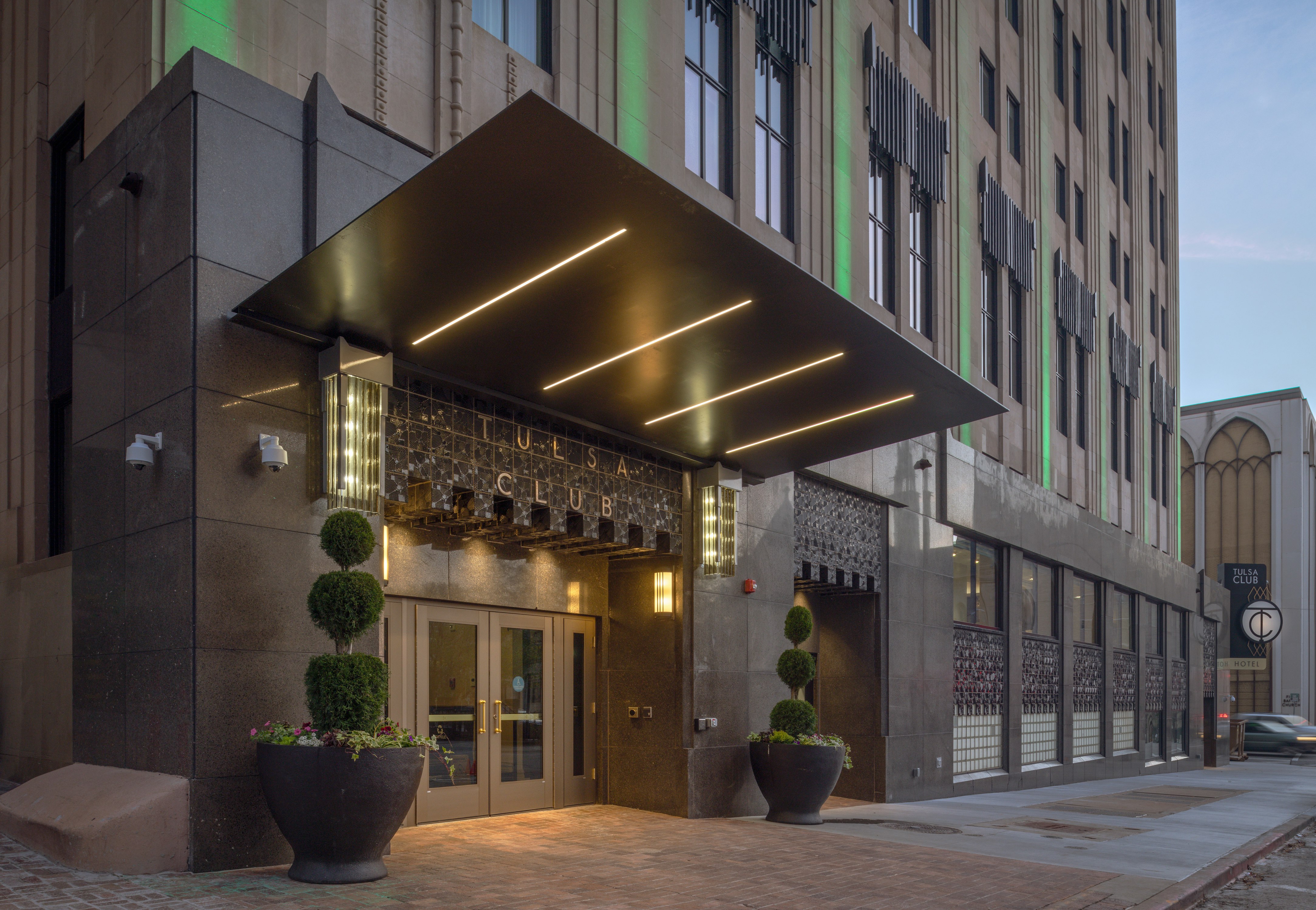 Tulsa Club Hotel Curio Collection By Hilton 9/89
